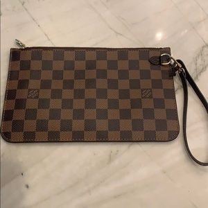 Neverfull GM Louis Vuitton Ebene Wristlet